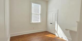 3937 Banks St Gallery 14