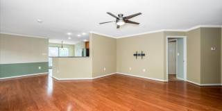 Excellent Elevator Condo for Lease Gallery 8