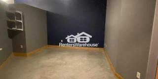 2323 Locust Street Gallery 13