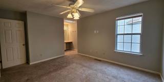 PEMBROKE CROSSING CONDOS Gallery 25