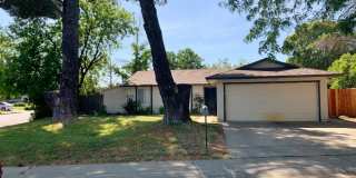 3 Bedroom One Story Corner Lot Dixon *STAR RENTALS Gallery 1