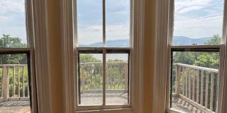 4 Bedroom 2 Bathroom House with Stunning Hudson River Views Gallery 24