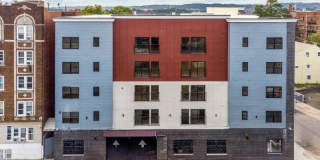 180 Carroll St Gallery 2