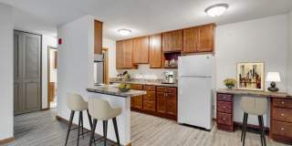 Bryant Manor Apartments Gallery 7