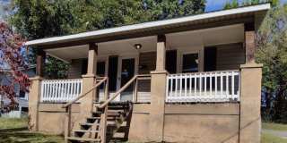 2713 Old Greensboro Gallery 1