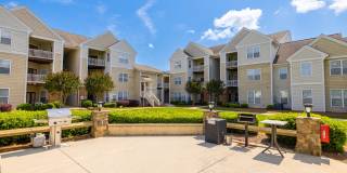 Ashbury Square Gallery 27