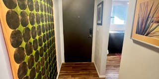 3 Bedroom 2 Bathroom - Fully Furnished - Mid Century Modern Gallery 37