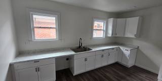 2509 Gladstone St Gallery 19