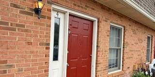 2 bed / 1.5 bath townhome in Oakwood Gallery 1