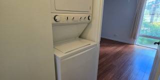 Colonnade on the Greens - 3 bedroom, 2 bath unit with 2 tandem parking. Gallery 14