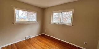 11909 Homestead Avenue Gallery 6