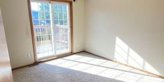 PRELEASING: 4 bdrm/1.5 bath house near WWU Park-N-Ride PRELEASING: 4 bdrm/1.5 bath house near WWU Park-N-Ride Gallery 17