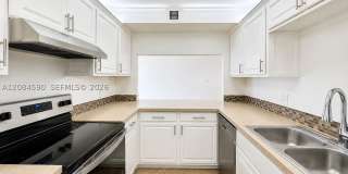 9430 Live Oak Pl Gallery 1