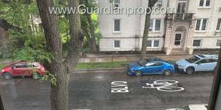 1 Bedroom Lakes Uptown Corner Unit Apartment, Blocks from Both Lakes, Hardwood Floors, One Month Free Gallery 5