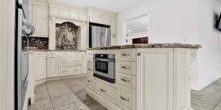 631 Oleander Drive Gallery 16