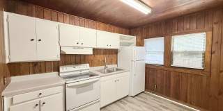 Charming 2-Bedroom Home Gallery 4