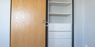 Waterfront Apartments Gallery 52