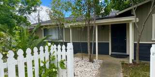 Private Renovated Home in Westside Redding Gallery 3