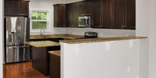 Garage townhome with mountain views Garage townhome with mountain views Gallery 3