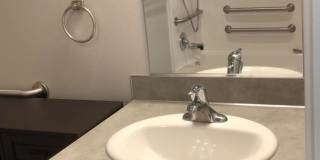 Spacious 3 & 4 Bedroom Apartments Near WWU + Downtown Gallery 20
