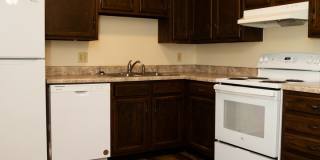 2 Bedroom and 1 Bathroom Apartment Available For Rent! Gallery 12