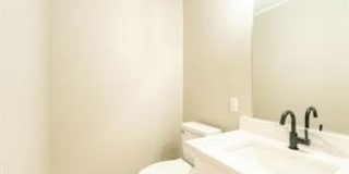 7005 Chiswick Drive Gallery 14