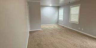 Newly Renovated 3 Bedroom 2 Bath w/ Flex Room Located in a Sought-after Neighborhood! Gallery 7