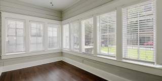 6/3 *West Campus* Walk to UT 6/3 *West Campus* Walk to UT Gallery 16