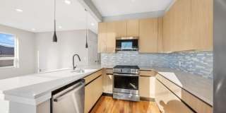 108 Fleming Ave Gallery 4