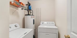 Room in 3 Bedroom Home at Ivory Run Way Gallery 4