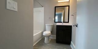 306 W Franklin Gallery 66