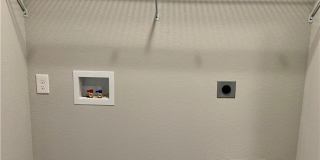 432 Red Robin Street Gallery 15