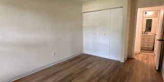 University Park Gallery 390
