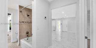 10251 NW 39th Ct Gallery 53