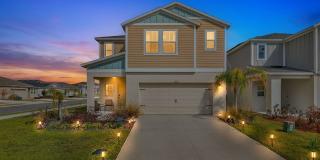 Spacious 5 Bedroom 3 Bath Home with Loft House in Haines City Gallery 1