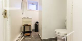 Nice 5 bed in Allston Gallery 16