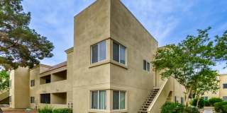 A Spacious and Stylish 2 Bed / 2 Ba Condo Gated Community Gallery 1