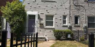 128 35TH Street NE 128 35TH Street NE Gallery 1