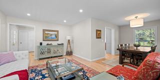 Gorgeous home in Englewood! Gallery 38