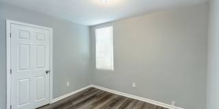 917 West Victory Drive Gallery 7