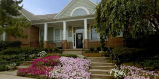 Henley at Kingstowne Gallery 21