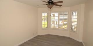 2 Bedrooms | 2 Bathrooms | Shoppers Paradise Gallery 3