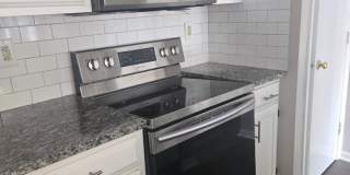 Room in 3 Bedroom Home at Arlyn Cir Gallery 4