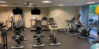 901 N MONROE Street Gallery 25