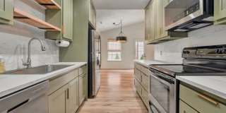 RARE FIND! Immaculate 2 Bed 2 Bath home in great location. Gallery 13