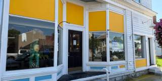219 W KING Street Gallery 1