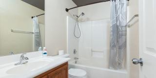 Very clean SW home near Sunset/215 for only $1875 Gallery 16