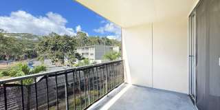 One-Bedroom Mililani Condo with Parking Gallery 9