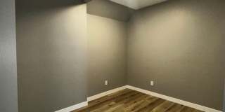 Pleasant Ave. Gallery 14