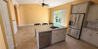 4110 NE 22nd Ct Gallery 11